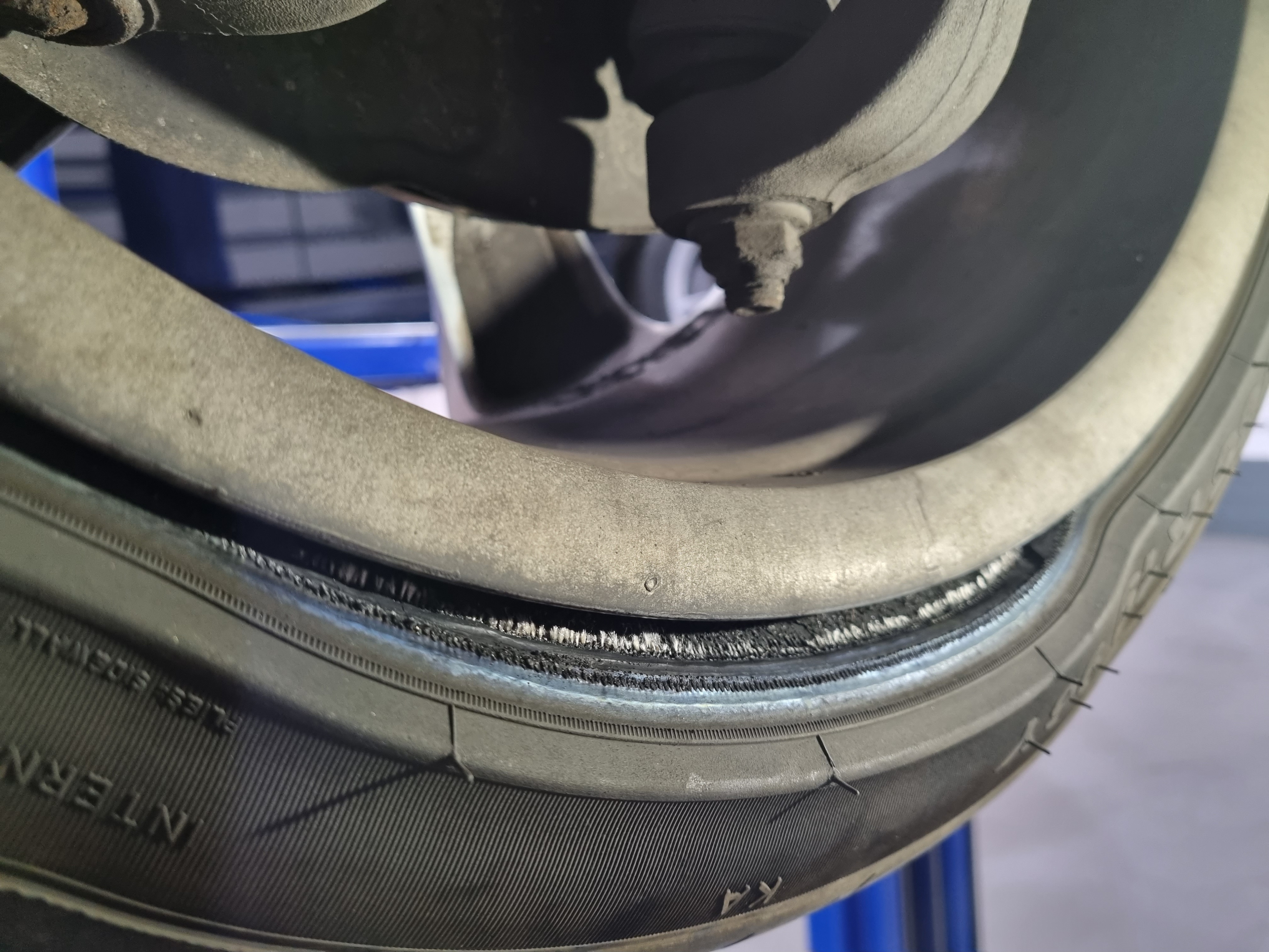 Summer Heatwave Brings Increase In Tyre Blowouts